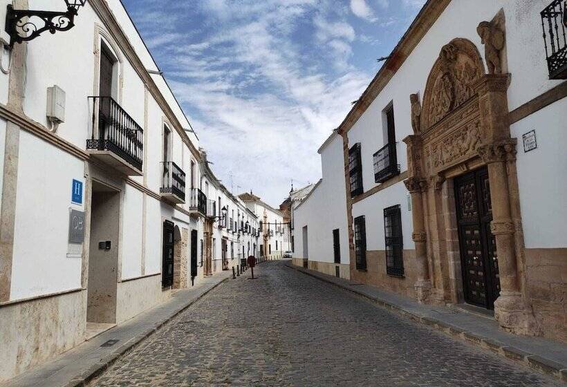 هتل Qb Almagro Centro