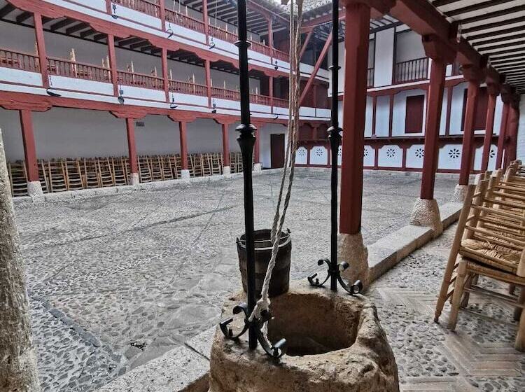 هتل Qb Almagro Centro