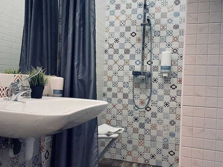 هتل Qb Almagro Centro