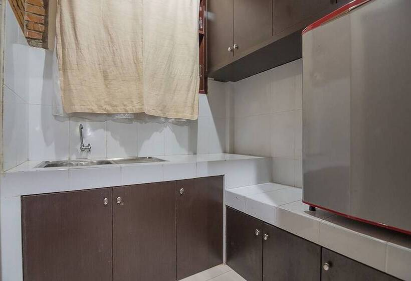 호텔 Reddoorz Plus Near Cambridge City Square 2