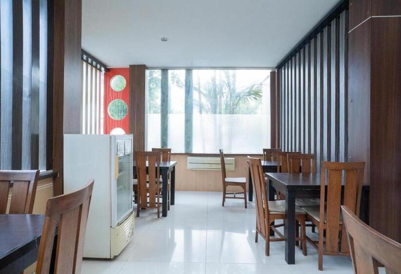 فندق Reddoorz Plus Near Uin Banjarmasin