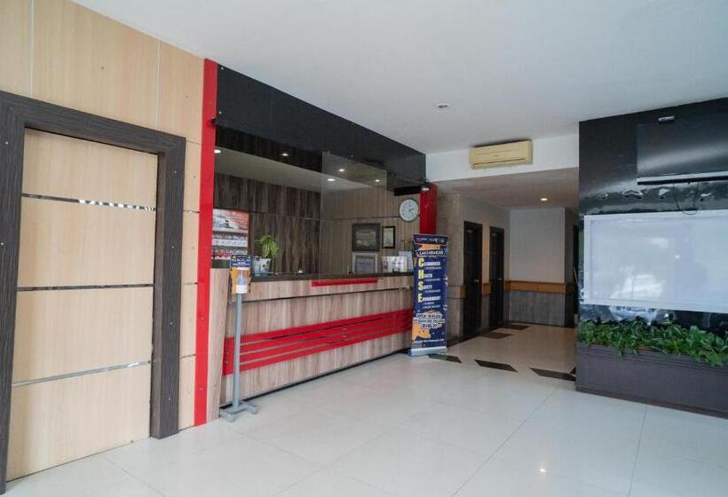 فندق Reddoorz Plus Near Uin Banjarmasin