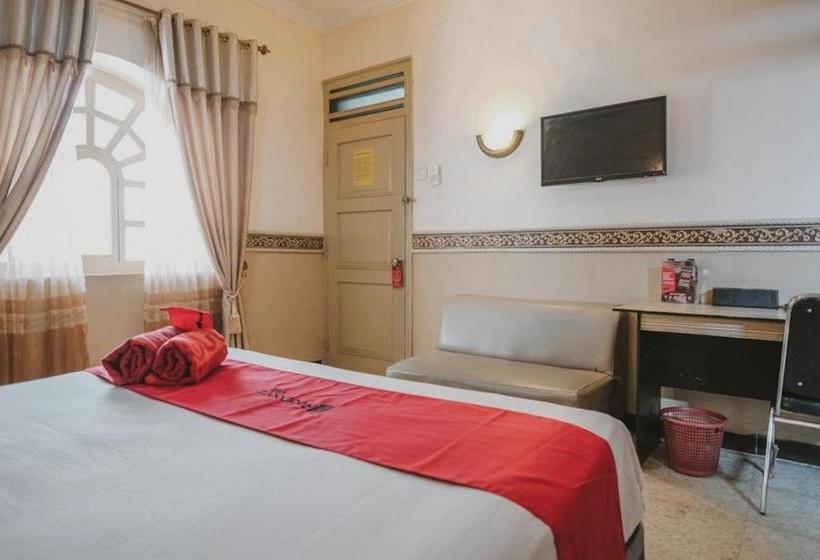 酒店 Reddoorz Plus @ Tanjung Karang Lampung 2