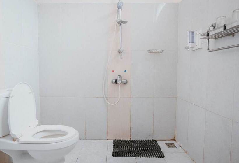 酒店 Reddoorz Plus @ Tanjung Karang Lampung 2