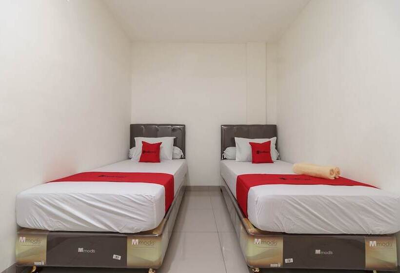 호텔 Reddoorz Syariah Near Universitas Serambi Mekkah