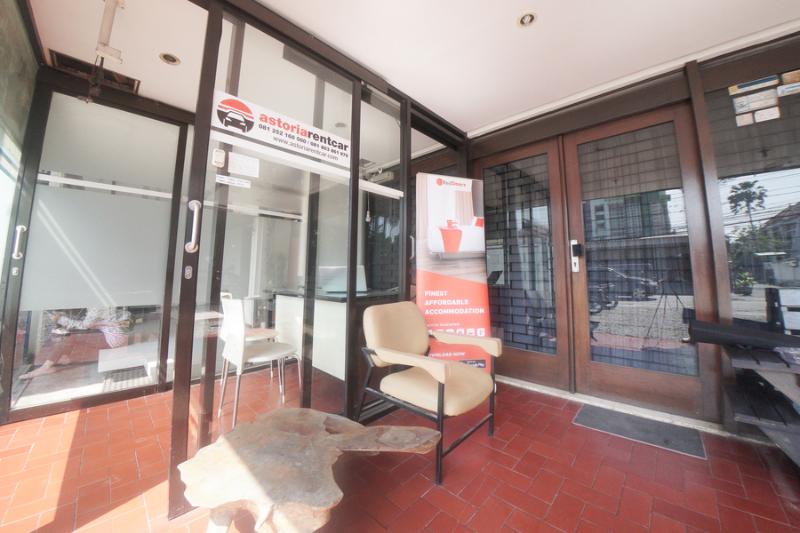 酒店 Reddoorz Syariah Near Transmart Mx Malang