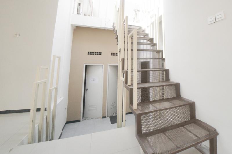 酒店 Reddoorz Syariah Near Transmart Mx Malang