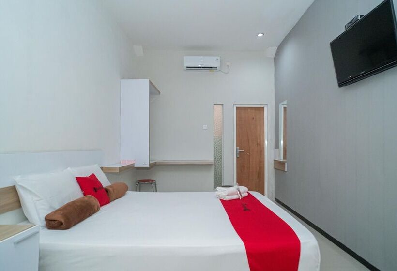 酒店 Reddoorz Syariah Near Transmart Mx Malang
