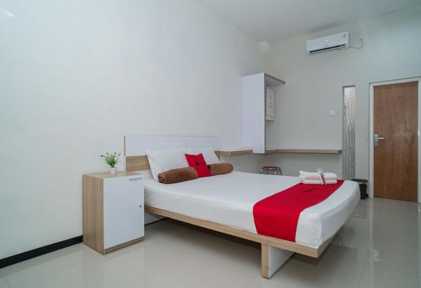 酒店 Reddoorz Syariah Near Transmart Mx Malang