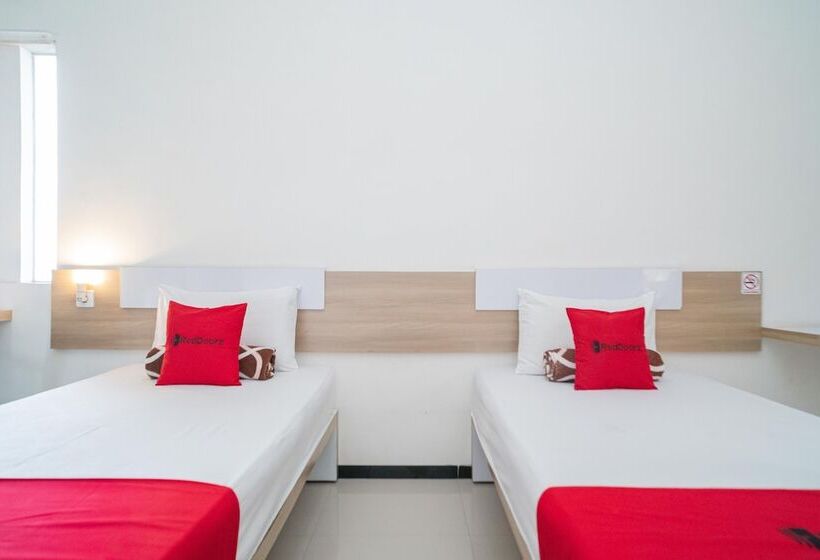 酒店 Reddoorz Syariah Near Transmart Mx Malang