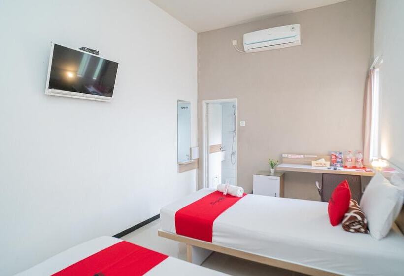 酒店 Reddoorz Syariah Near Transmart Mx Malang