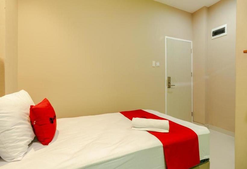 酒店 Reddoorz Syariah @ Panglima Polem Aceh