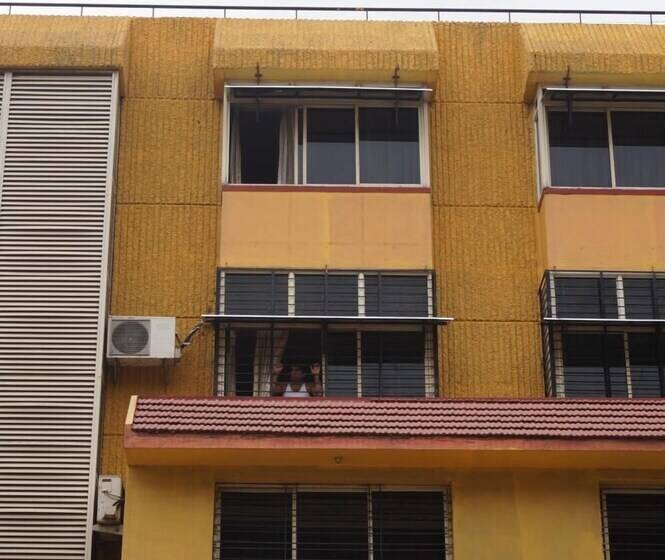 בית מלון כפרי Surya Residency Majestic