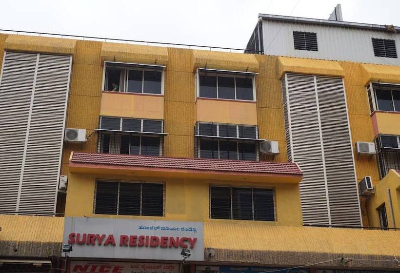 בית מלון כפרי Surya Residency Majestic