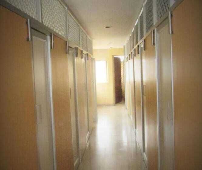 בית מלון כפרי Surya Residency Majestic