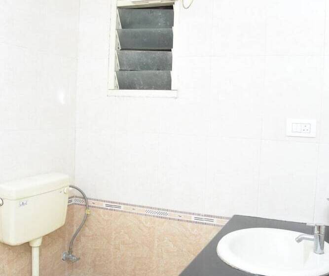 בית מלון כפרי Surya Residency Majestic