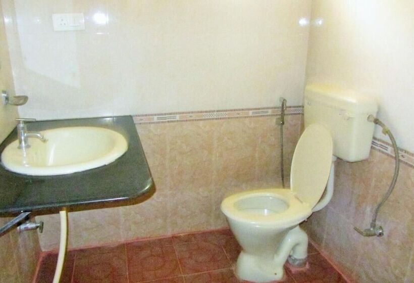 בית מלון כפרי Surya Residency Majestic