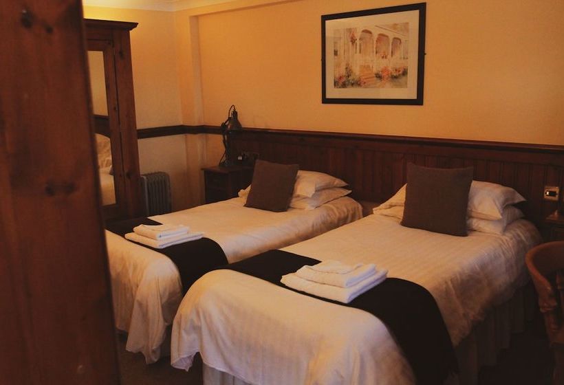 Отель The Coachman