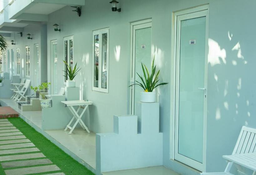 Nu Cuoi Mui Ne Hotel & Restaurant