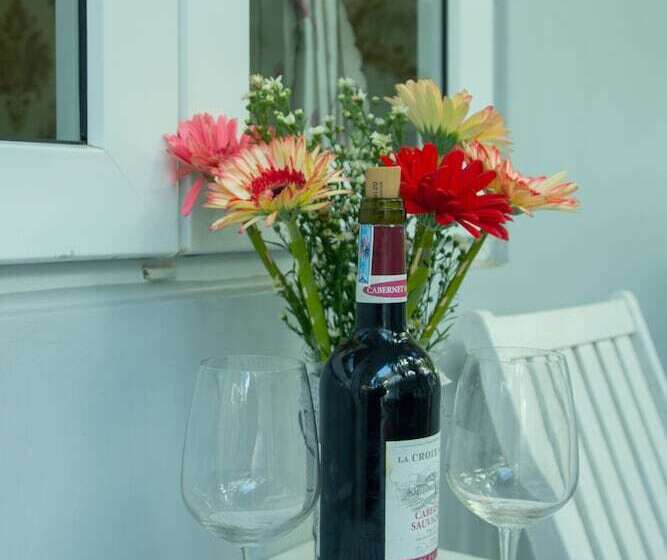 Nu Cuoi Mui Ne Hotel & Restaurant