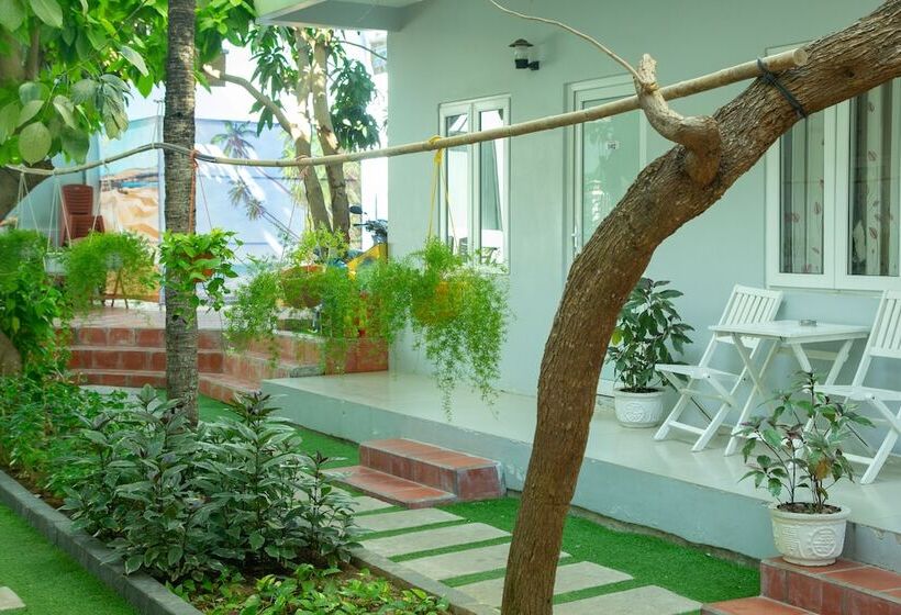 Nu Cuoi Mui Ne Hotel & Restaurant