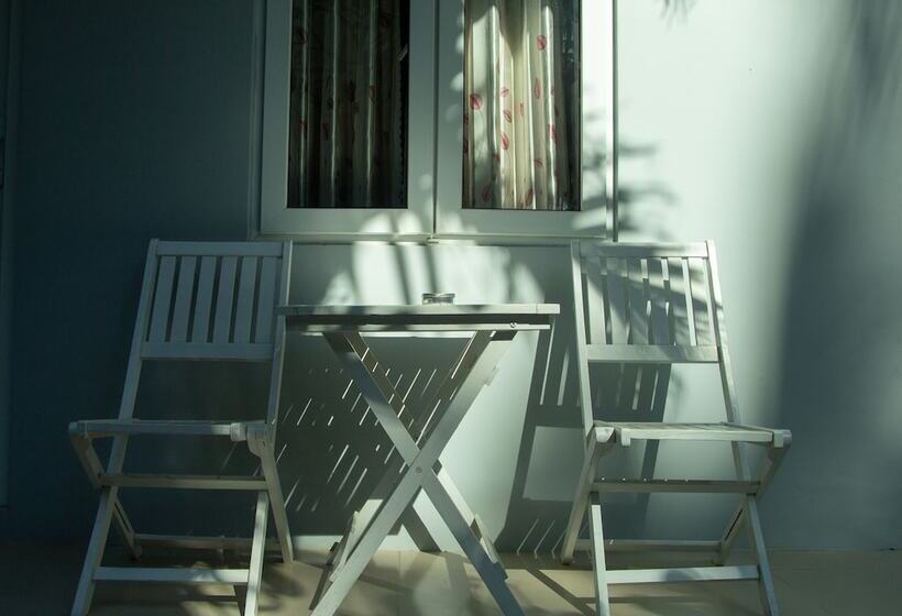 Nu Cuoi Mui Ne Hotel & Restaurant