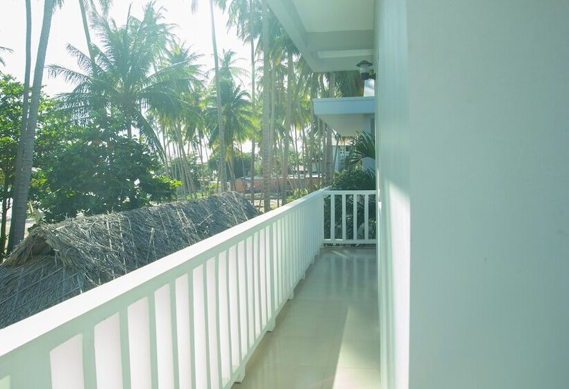 Nu Cuoi Mui Ne Hotel & Restaurant