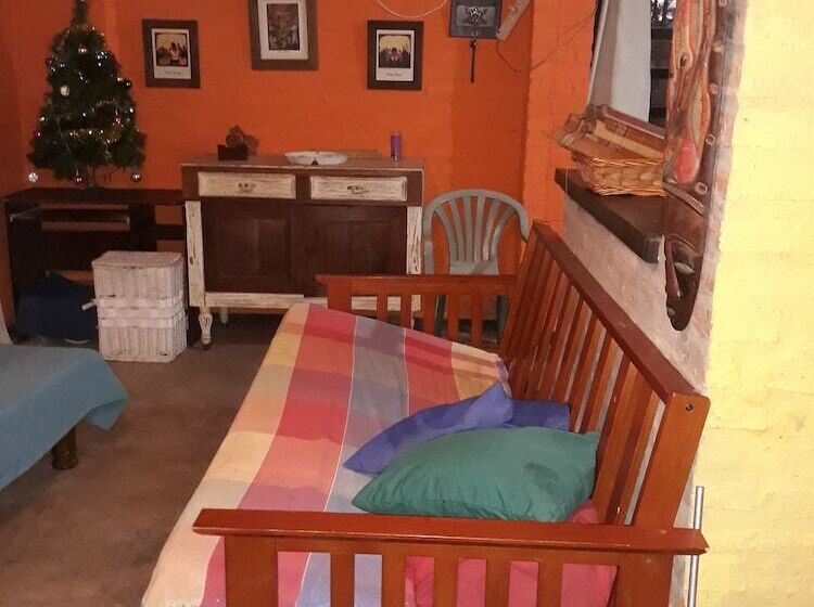 پانسیون Ariana