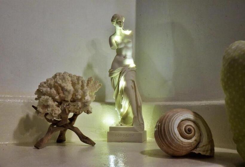 بنسيون Avra Milos