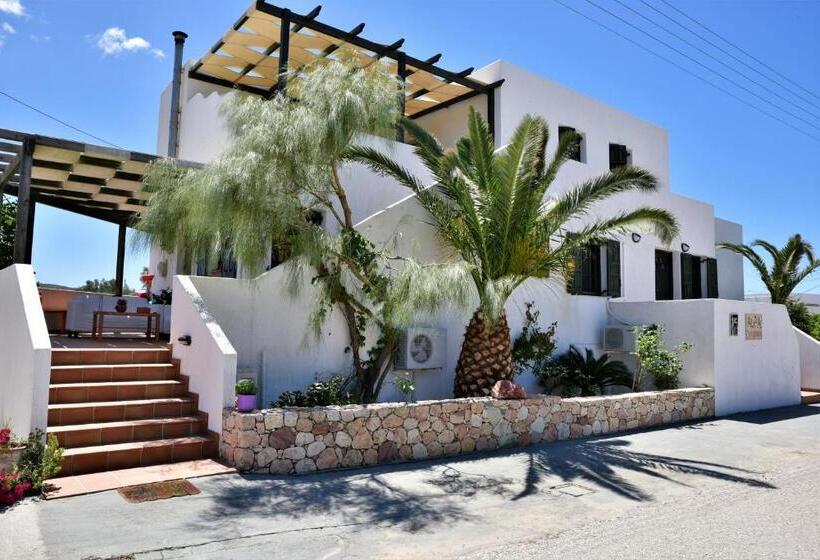 بنسيون Avra Milos