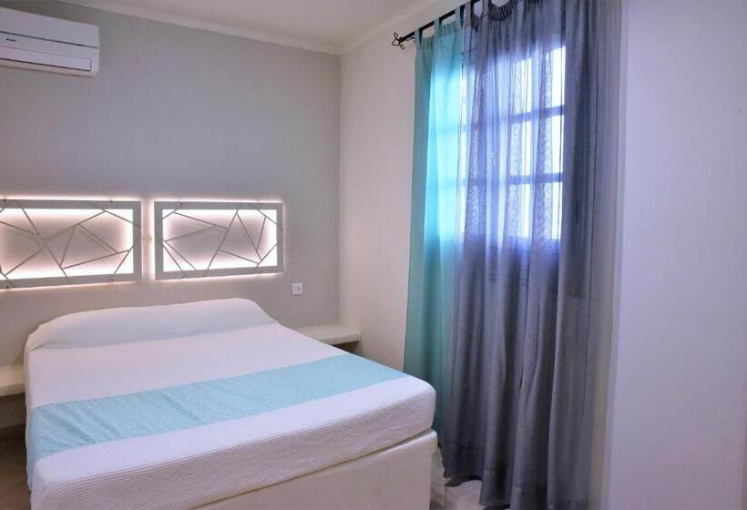 بنسيون Avra Milos