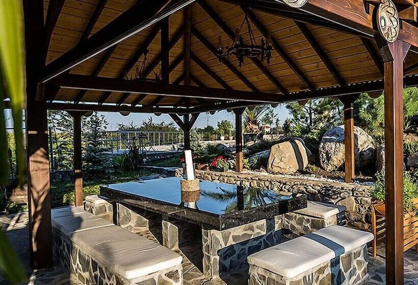 פנסיון Country Spa Retreat