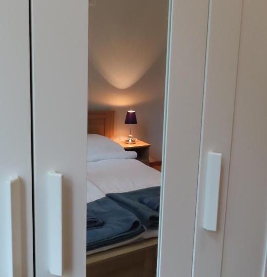 ペンション Dobry Zakątek Dom Rekolekcyjny