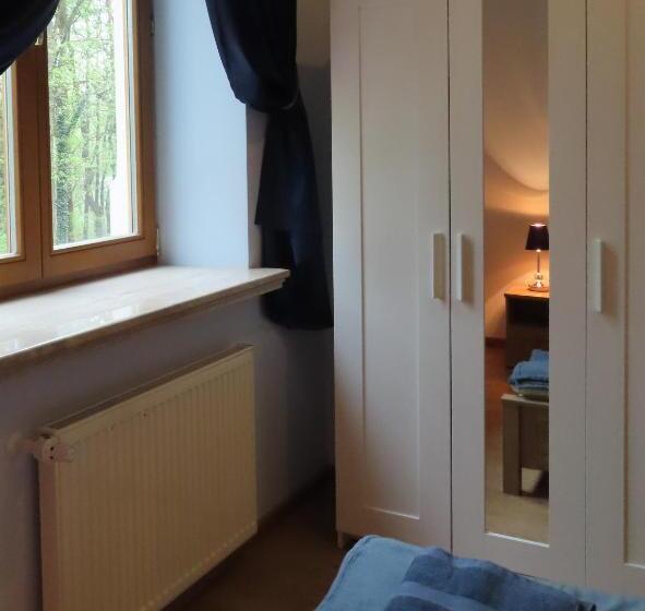 ペンション Dobry Zakątek Dom Rekolekcyjny