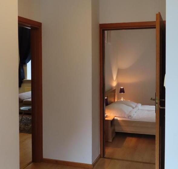 ペンション Dobry Zakątek Dom Rekolekcyjny