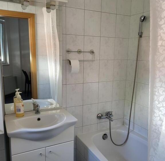 بنسيون Guest House Talas