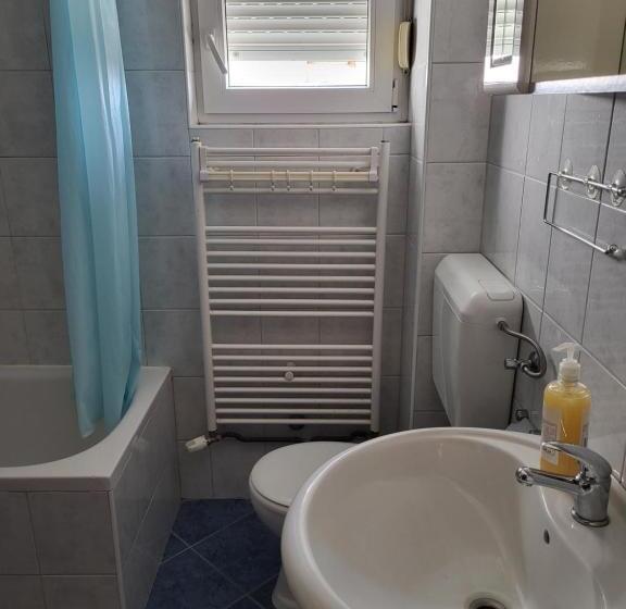 بنسيون Guest House Talas