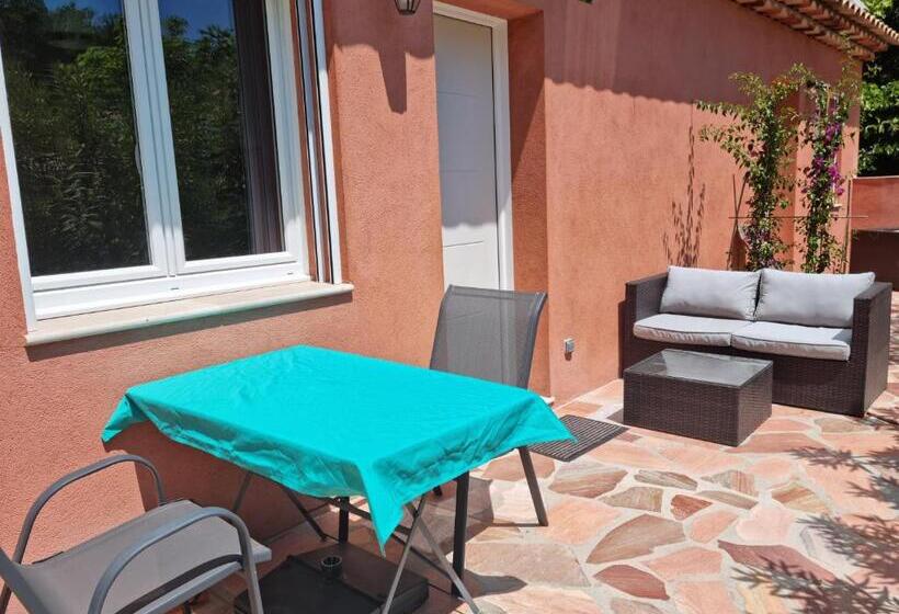 بنسيون L Eden Provencal