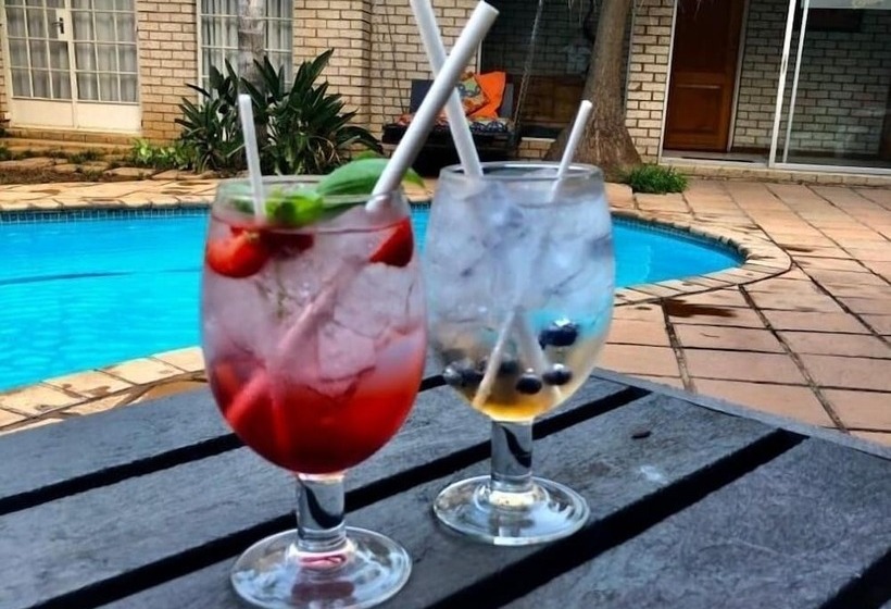 Пансион Lions Guesthouse