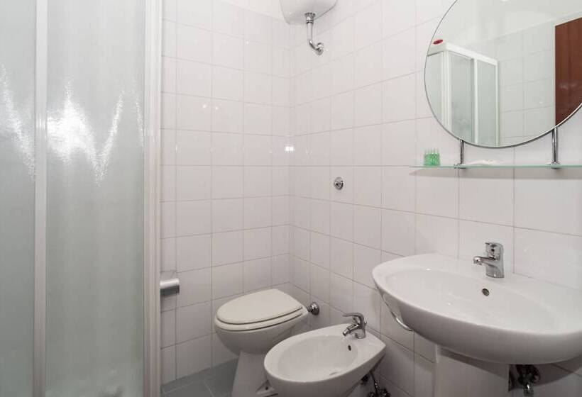 פנסיון Minerva Monks Inn