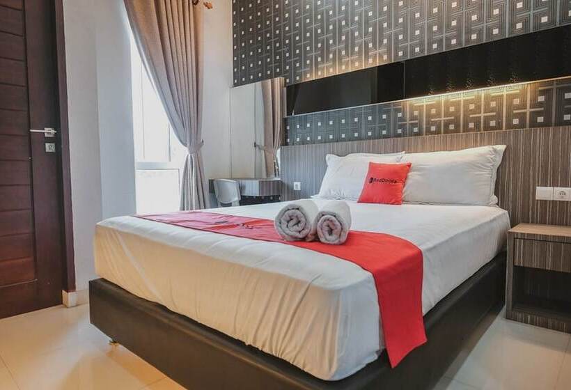 ペンション Reddoorz @ Jamin Ginting Medan