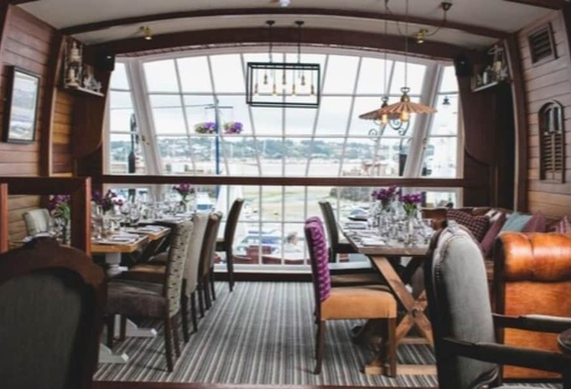 膳宿费 The Old Courthouse Inn