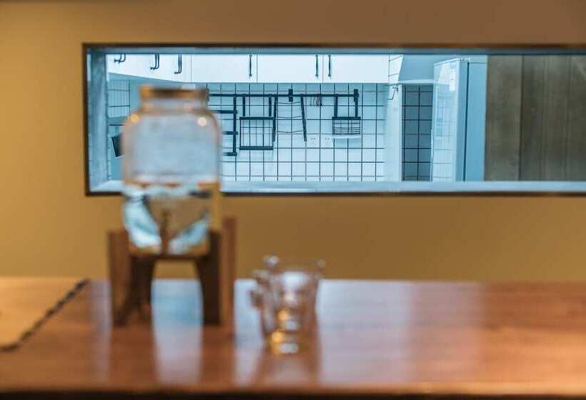 Пансион Vinawhisper Boutique