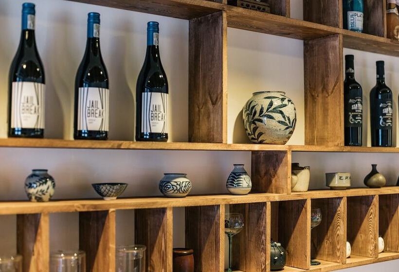 Пансион Vinawhisper Boutique