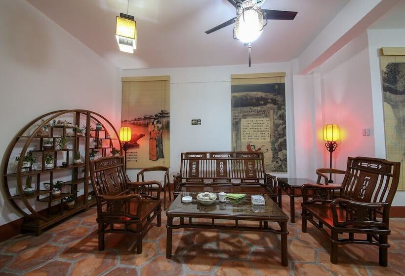 פנסיון Wanglu Inn