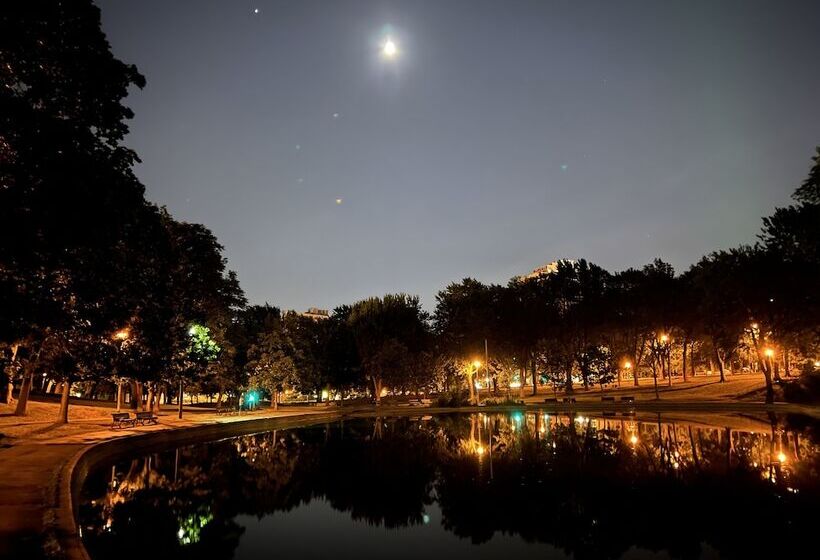 호스텔 Pied A Terre Mont Royal