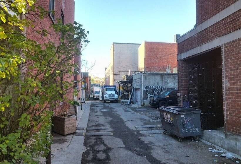 호스텔 Pied A Terre Mont Royal