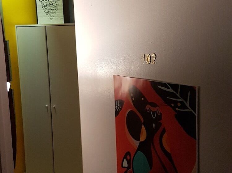 호스텔 Pied A Terre Mont Royal