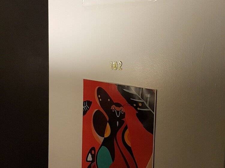 호스텔 Pied A Terre Mont Royal