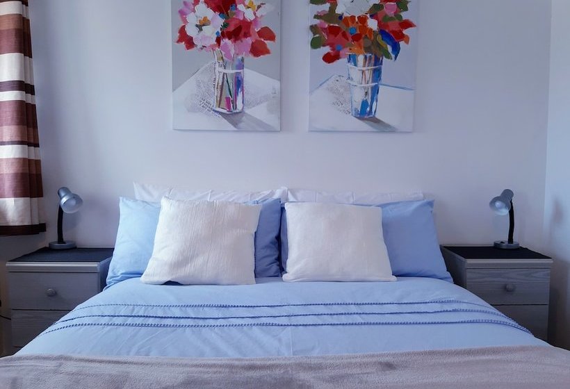 إقامة Comfort Cork Center